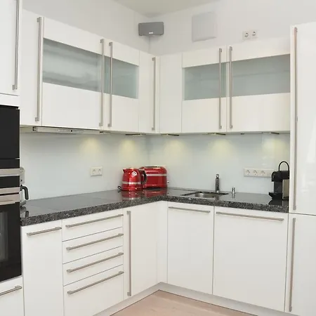 Ostseeresidenz - Penthouse 20 Mit Sauna, Balkon, Meerblick * Sassnitz