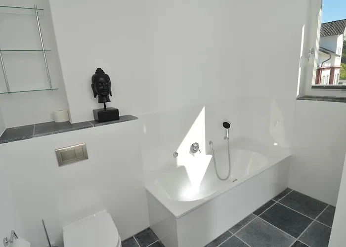 Villa Ostseeresidenz - Penthouse 20 Mit Sauna, Balkon, Meerblick Sassnitz